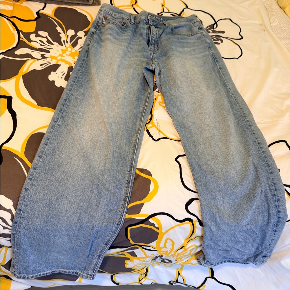 American Eagle Outfitters Denim Jeans in Light Blue women’s size 8